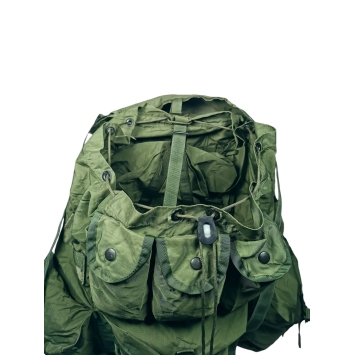 bretelles ALICE et ceinture lombaire, réglages et anneaux de charge, gros plan