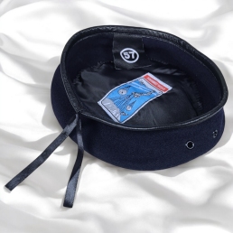 intérieur du béret commando bleu, doublure et œillets, vue de dessus