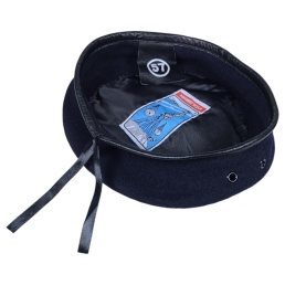 intérieur du béret commando bleu, doublure noire, œillets d’aération et lacet