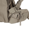 sac ares 45 60l coyote, détail sangle ventrale à boucle et poche zippée