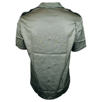 Chemisette militaire...