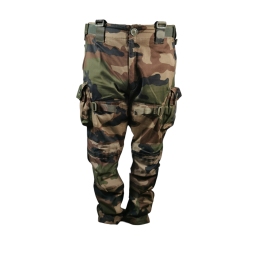 Pantalon treillis T4S1 zone chaude camouflage CCE, vue de face — Armée française, poches cargo