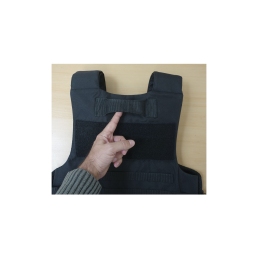 Poignée d’extraction dorsale sur housse gilet pare-balles MOLLE