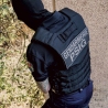 Housse gilet pare-balles pour plaques balistiques MOLLE sur gendarme PSIG vue de dos