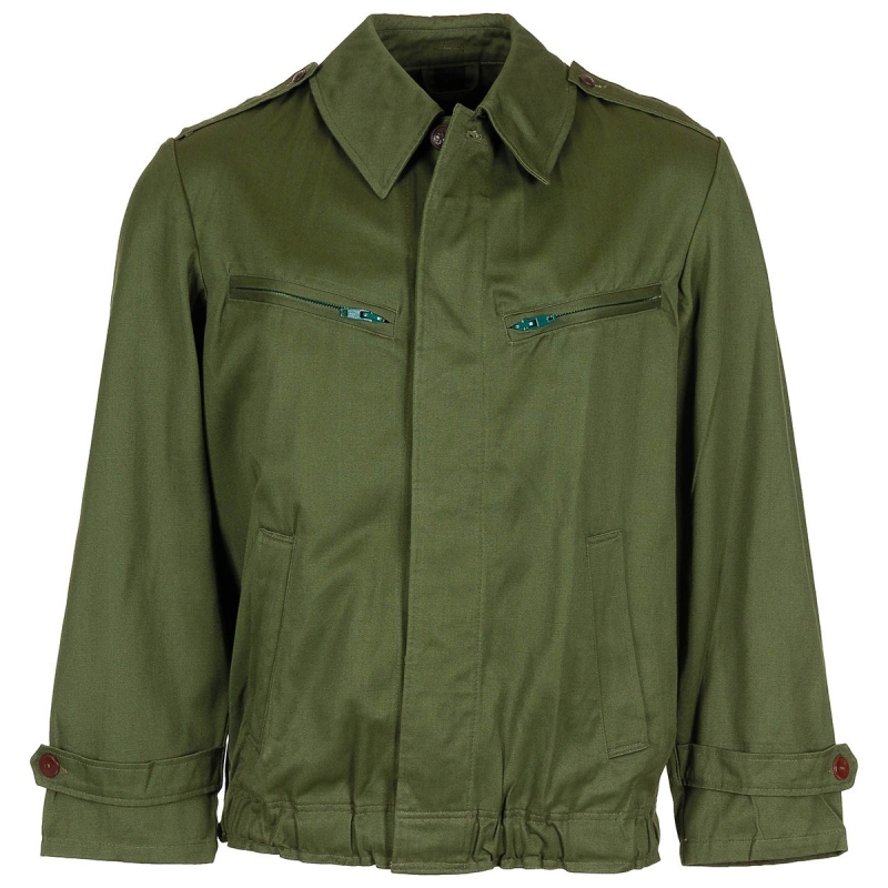 Veste militaire hongroise Armée de l’air — olive — poches poitrine zippées vue de face