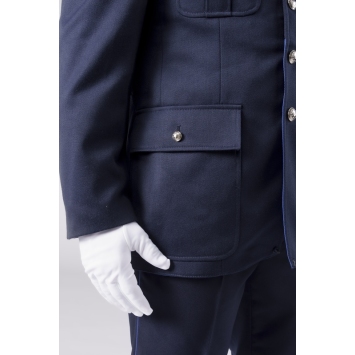 gants blancs d’uniforme de cérémonie DMB, portée main droite, rendu blanc sur tenue sombre