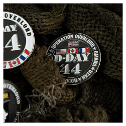 Badge D-Day 44 Pin's 5 Beaches Fostex WWII Series