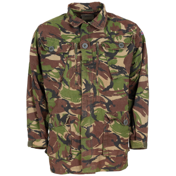 Veste militaire DPM britannique occasion   4 poches à rabat boutonné + 1 poche de bras.