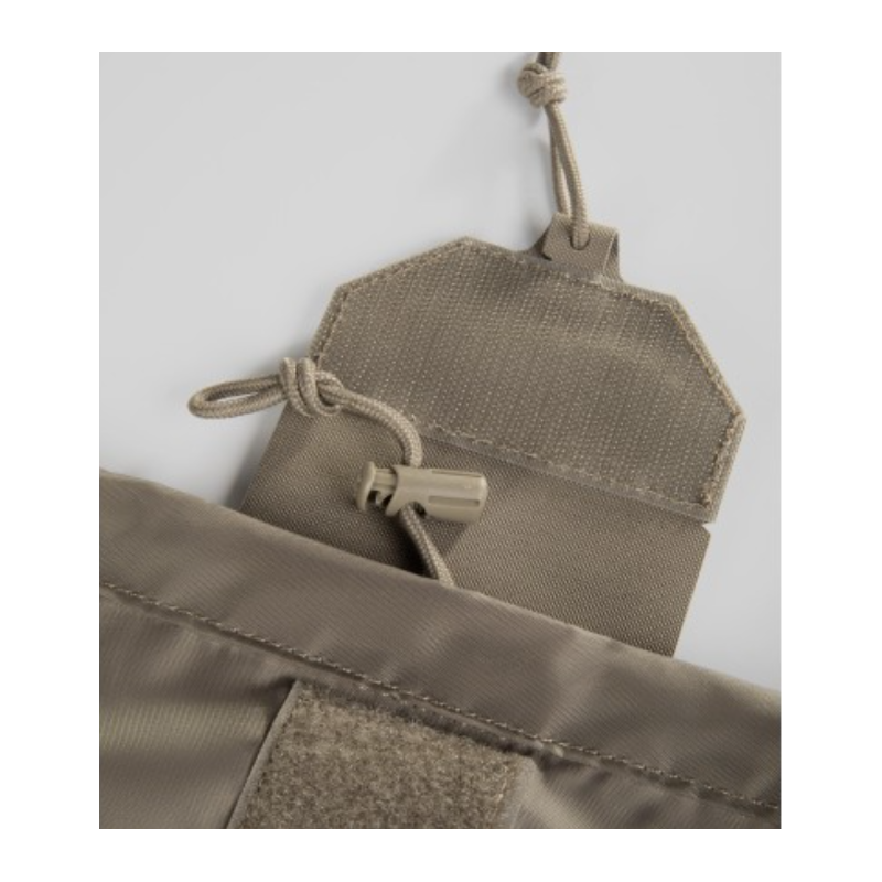 Poche de délestage GK DutyCall Volume réglable grâce aux élastiques latéraux.