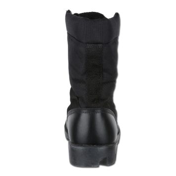 Rangers militaires Boots Noires  tige haute, talon renforcé et laçage par 9 œillets métalliques.