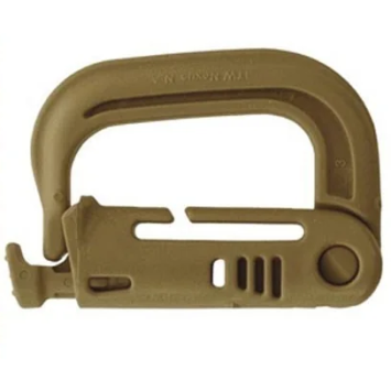 Mousqueton attaches MOLLE coyote