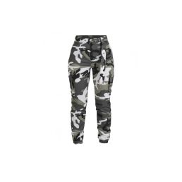 pantalon cargo militaire f2 femme urban, vue de face, coupe haute ceinture cloutée poches cargo