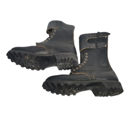 rangers BM65 armée française, semelles cramponnées cousu Goodyear, vue dessous