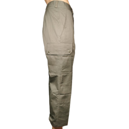 pantalon treillis militaire zone chaude vert olive, vue de profil, poche cargo à rabat, genoux articulés