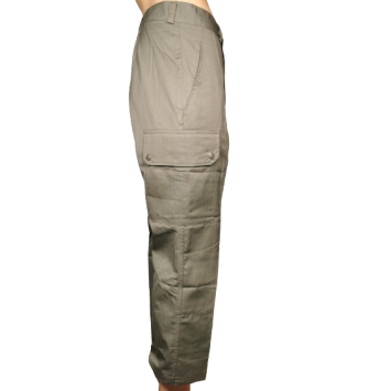 pantalon treillis militaire zone chaude vert olive, vue de profil, poche cargo à rabat, genoux articulés