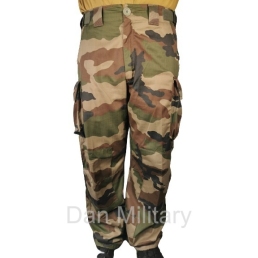 pantalon de combat t4s2 camouflage cce, vue de face, poches cargo et coupe félin